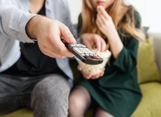 Ev Konforunda Sinema Keyfi: Online Film İzleme Rehberi fullfilmizle7.com1